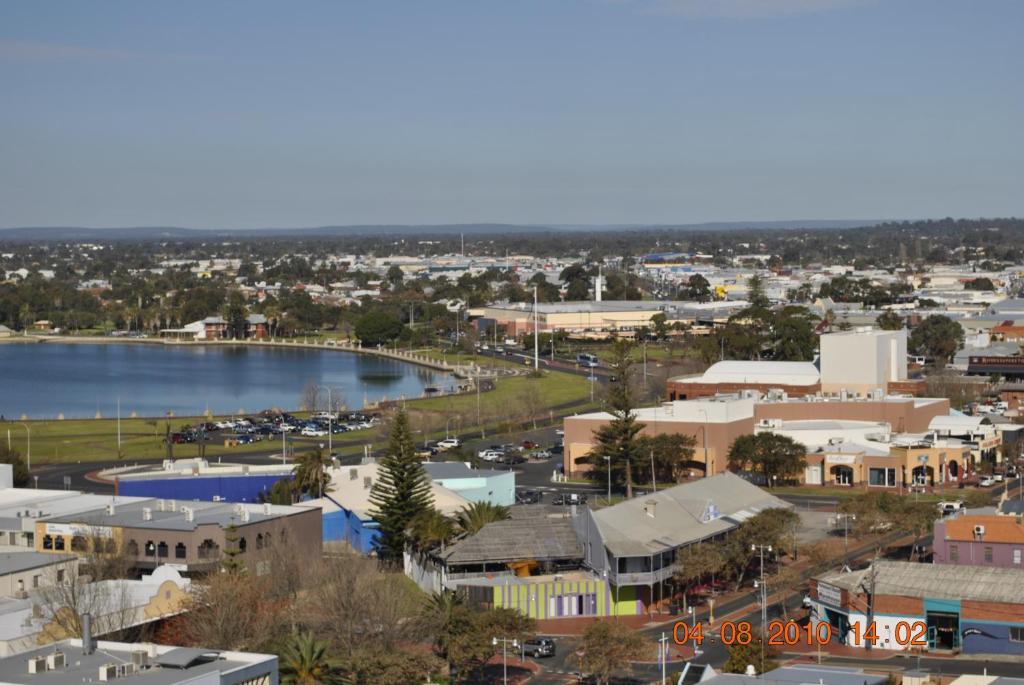 Dolphin Retreat Bunbury Yha Exterior foto